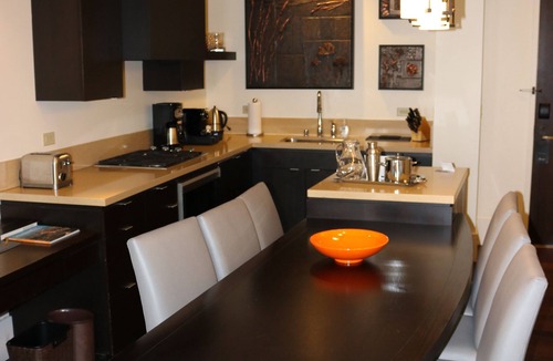Russian Hill Condo | Beautiful Two Bedroom Two Bathroom Condo. Fisherman’s Wharf Ghirardelli Square