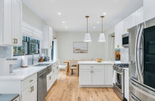 Hampton Bays House | Beautiful Vacation Home in Hampton Bays walking distance to Peconic Bay Beaches!