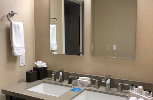 Cupertino Hotel | Best Value, Quality Stay! 2 Comfortable Units, Free Parking, Near Franco Park