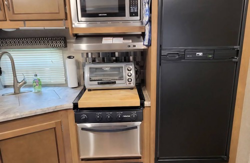 Marion House | BLISSFUL CAMPING is a charming 1-bedroom 24' RV in Chambersburg, Pa.