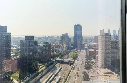 Clinton Hill Apartment | Blueground | Clinton Hill, rooftop pool, nr Prospect Park