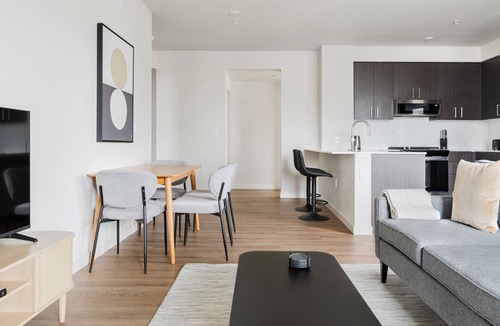 Santa Clara Apartment | Blueground | Santa Clara, pool, nr Central Park