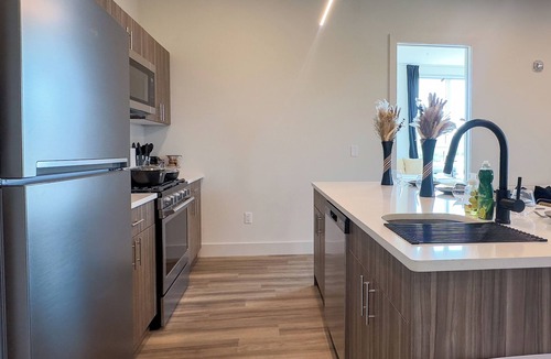 East Orange Apartment | Boho Black 2BR 2BA Getaway, Sleeps 10, Free Parking Save 20%