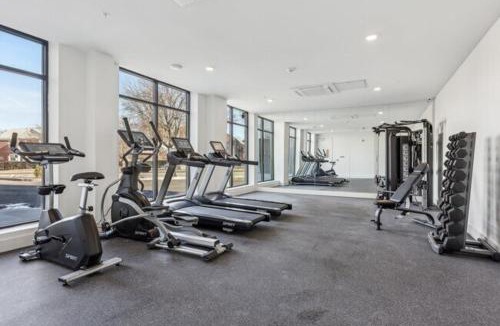 East Orange Apartment | Boho Bliss, Sleeps 16, Park 2 cars FREE, 20 PERCENT OFF