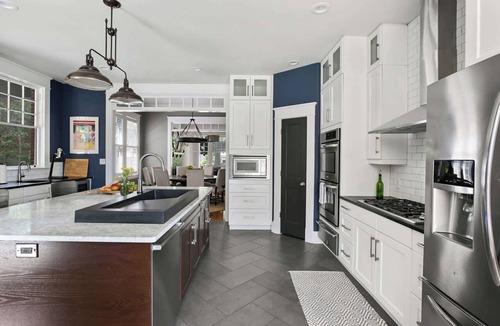 Poncey-Highland House | Bon Royale