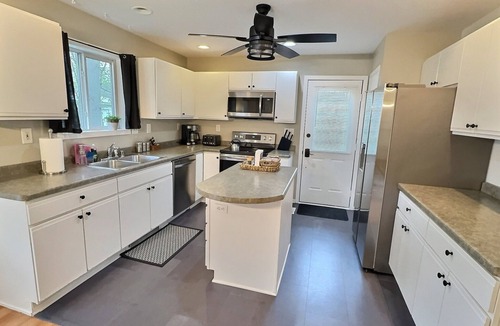 Shorewood-Tower Hills-Harbert House | Book Your Spring Escape! Relax & Recharge in Hot Tub - Minutes to Dining & Shops