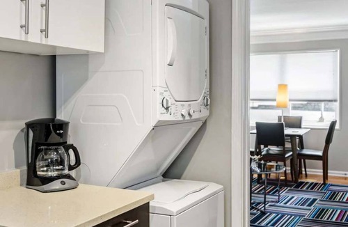 Brookwood Apartment | Brookwood Courtyard by BCA Furnished Apartments Bcc2b 06 F