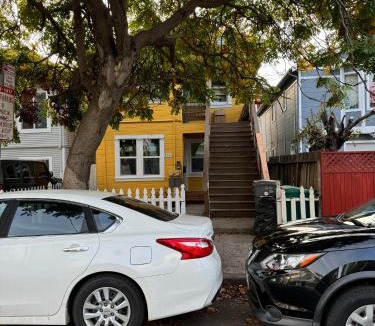 Clawson Apartment | Bumblebee House