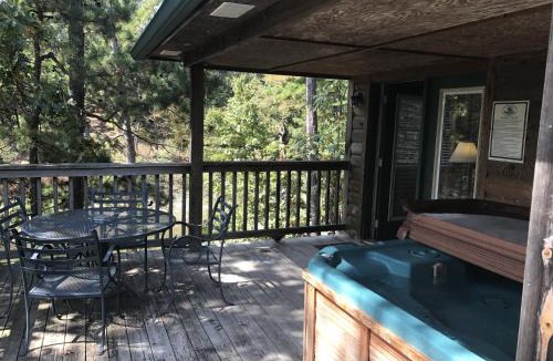 Mount Ida House | C11 - Lake view two bedroom, two bath Harbor North luxuryloft cottage with private hot tub overlooking Lake Ouachita