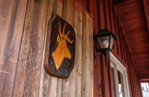 Russell House | Cabin 4