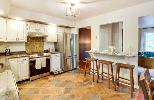 East Stroudsburg House | Camelback Pocono Getaway w/Hot Tub & Games!