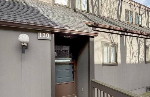 Village at Camelback House | Camelback Village townhouse-ski in/ski out access