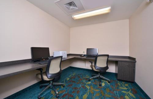 Harrisburg Hotel | Candlewood Suites Harrisburg-Hershey by IHG
