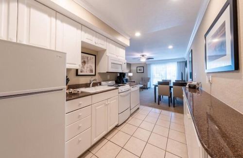 Carlsbad Village Hotel | Carlsbad Beachfront Stay | 2 Units with Kitchen, Outdoor Pool & Free Parking
