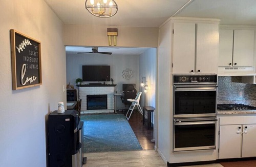 Fremont House | Central Family Home near Tesla, Shops and Parks