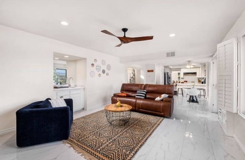 Kit Carson House | Central Location, Spectacular Views, Pool, Hottub