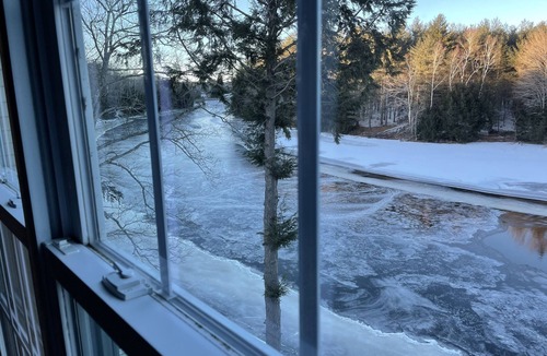 Hartland Apartment | Central Maine Waterfront