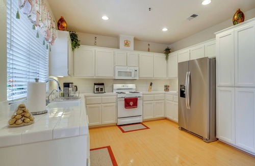Hayward House | Centrally Located Home w/Yard in Hayward!