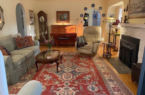 Middlebury Ski Chalet | Champlain Valley New England Chalet