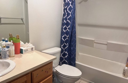 Berryessa House | Charming 1-bedroom townhome in fabulous Milpitas with AC, WiFi