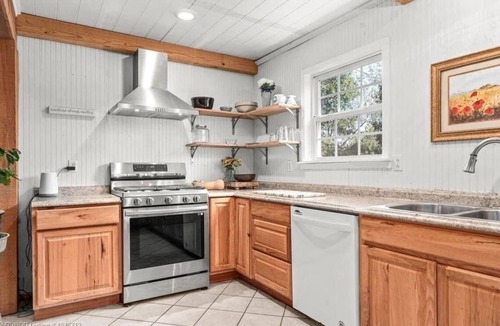 Waldron Other | Charming 2-bedroom farmhouse with WiFi, AC in gorgeous Waldron.