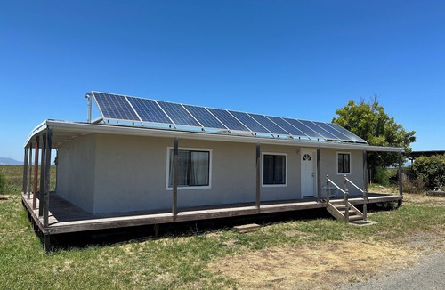 Vallejo House | Charming 2-bedroom getaway in the sf bay wetlands with WiFi. Dog friendly.