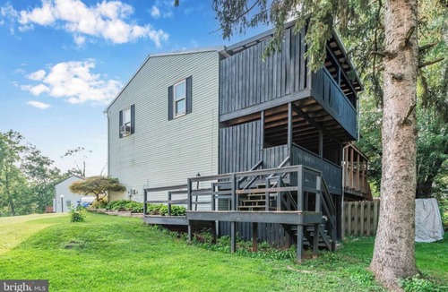 Valley Green House | Charming 2-bedroom townhome in Valley Green with WiFi