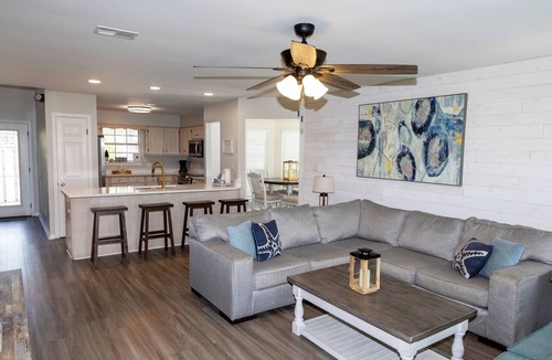 Miramar Beach Cottage | Charming 3-bedroom cottage in superb Miramar Beach with AC