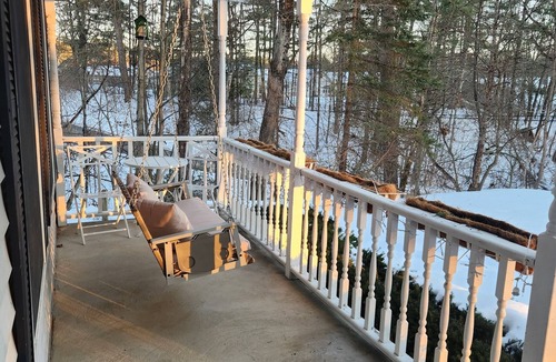 Gansevoort House | Charming 3-bedroom home close to TRACK, SPAC, ADK'S