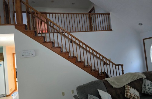 Sybertsville House | Charming 3-bedroom house MUST BE A LAND OWNER IN EAGLE ROCK RESORT