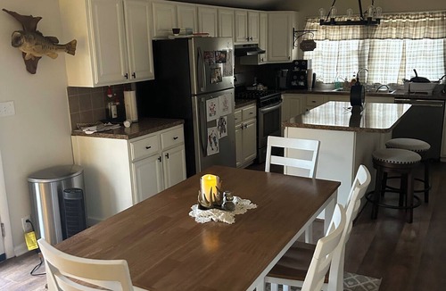 Menges Mills House | Charming 3-bedroom house with AC outside of Spring Grove in a peaceful area