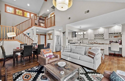Tannersville House | Charming 3-bedroom house at Camelback Mountain