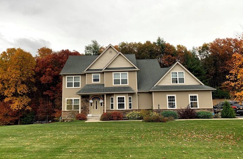 Gansevoort House | Charming 4-bedroom house in Upstate NY with AC, 15 minutes to Saratoga Track.