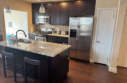 Baltimore House | Charming 4 Br 2Ba Duplex