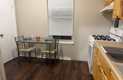 The Hill Bed & Breakfast | Charming and cozzy 1-bedroom in New Haven