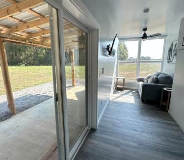 Sardis House | Charming Container Home with Hot Tub near Sardis Lake, Perfect for a Romantic Glamping Getaway