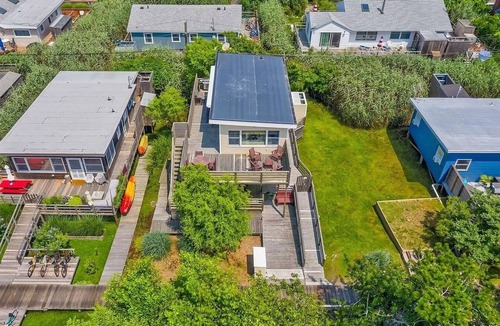 Fair Harbor House | Charming Fair Harbor 3br steps to ocean, sunset view, WiFi, A/C, outdoor shower.