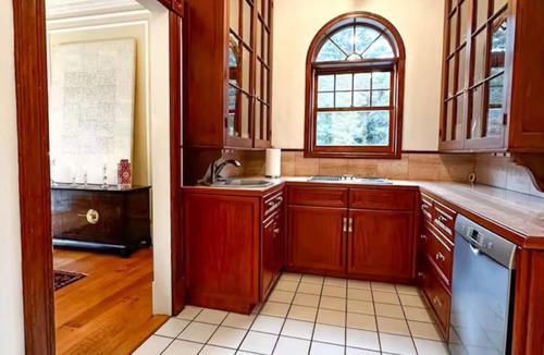 Balmville House | Charming large Victorian in historic Newburgh