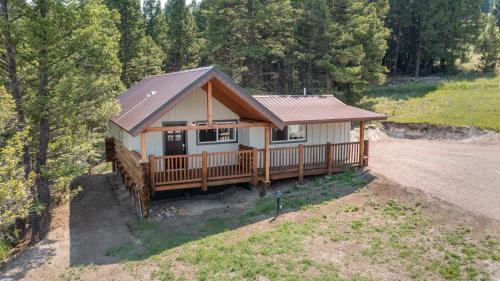 Philipsburg House | Charming Log Cabin Mountain Views, Philipsburg