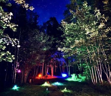 Lincoln House | Charming Off-Grid Glamping Cabins Near Lakes & Kayaking in Lincoln, Maine