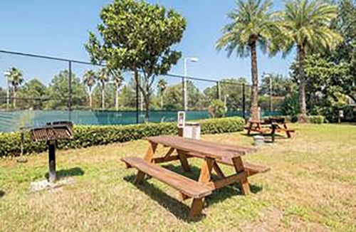 Indian Bayou Condo | Charming poolside 2-bedroom condo w/gym, hot tub and steps from Destin Fun!