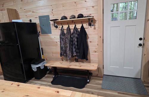 Town of Ephratah Cabin | Charming secluded cabin in Saint Johnsville perfect for relaxing getaway