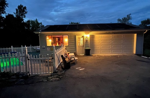 Middle Hope Apartment | Charming studio with Amazing hot tub a swimming pool,pool table.