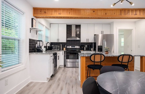 Church Street Apartment | Chic 3BR Bungalow w/Screened Porch & Patios