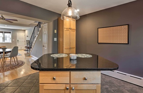 Newbold House | Chic Philadelphia Townhome w/Furnished Patio!