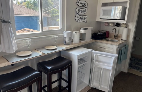 San Carlos Apartment | Clean and comfortable suite in mid SF peninsula! Private and well located.