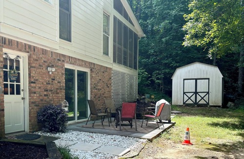 Marietta Apartment | Clean n Comfy apartment on 2 acres in a great safe location with Spa amenities.