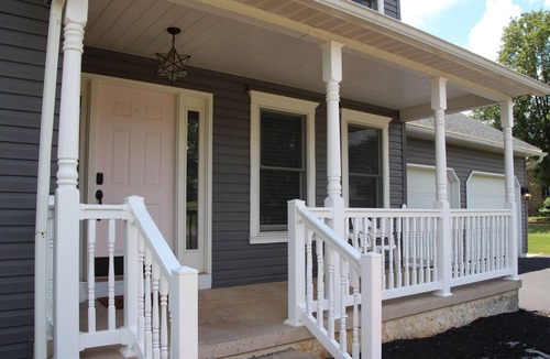 Zion House | Come relax at the Manor at Springfield, close to Penn State, Golf and Downtown