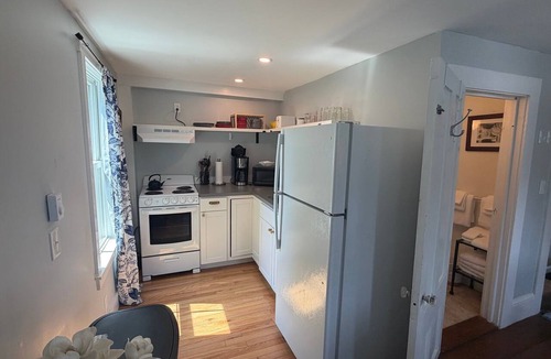Castine House | Comfy Downtown Getaway w/Full Kitchen - Close to the Beach