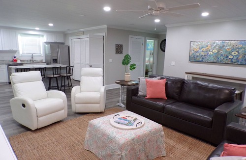 Bel Air House | Completely updated home directly across from the Beach with pool and hot tub